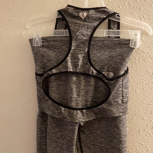 Gray Workout Set - Picture 5 of 8